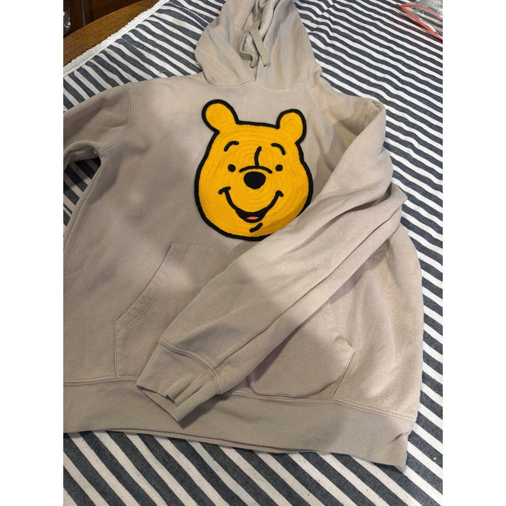 Disney Winnie the Pooh Sand Beige Crochet Patch Hoodie Sweatshirt Womens Medium